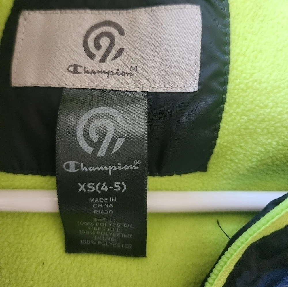 C9 Champion boys blue puffer jacket w/ neon and thumbholes size XS 4-5